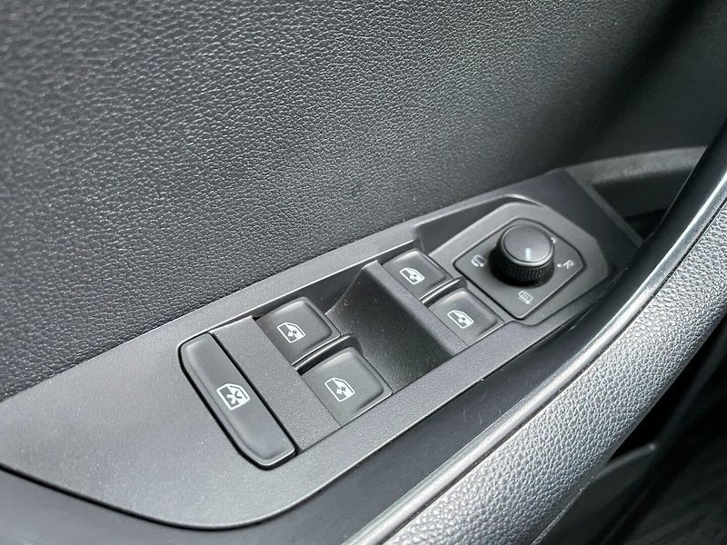 Škoda Karoq (2021) 2.0TDi 4x4! DSG! Style+! ČR! - fotka 21 z 37