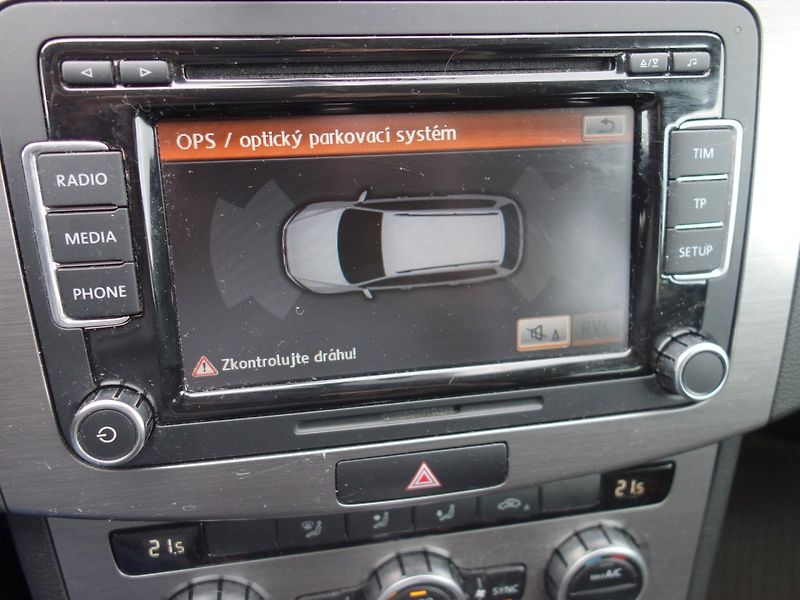 Volkswagen Passat (2013) 1.4TSI 110kW DSG E-FUEL - fotka 16 z 45