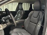 Volvo XC60 (2026) 2,0 B5  Plus Dark - náhled 13