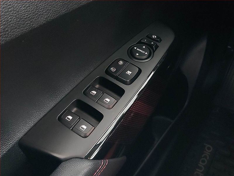 Kia Picanto (2023) GT Line 1.2 MPI, Automat, ČR - fotka 18 z 19