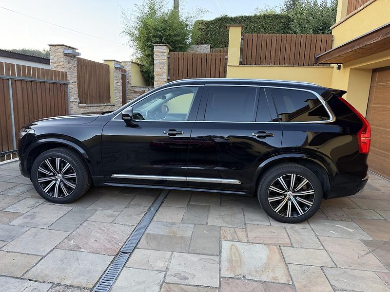 Volvo XC90 (2022) B5 Inscription Auto - fotka 2 z 15