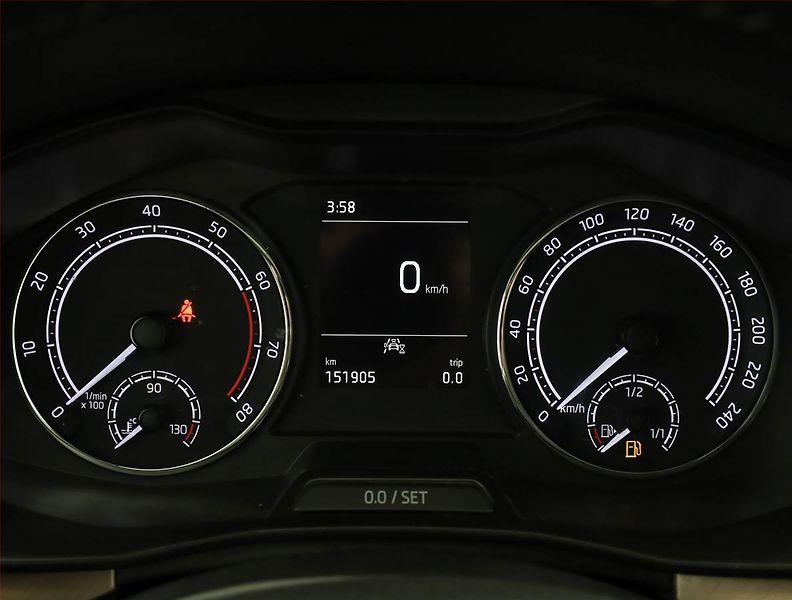 Škoda Scala (2020) Style 1.0 TSI, ČR,1.maj - fotka 9 z 17