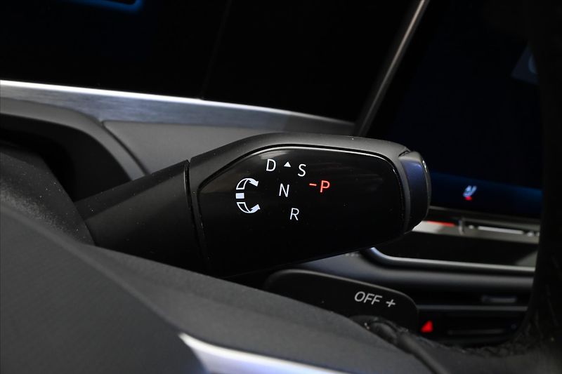 Volkswagen Passat 2,0 TDI 110 kW DSG Business Zá - fotka 24 z 33