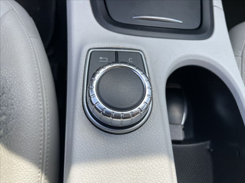Mercedes-Benz Třídy B 1,8 200CDi 100kw Automat, Kůže - fotka 20 z 34