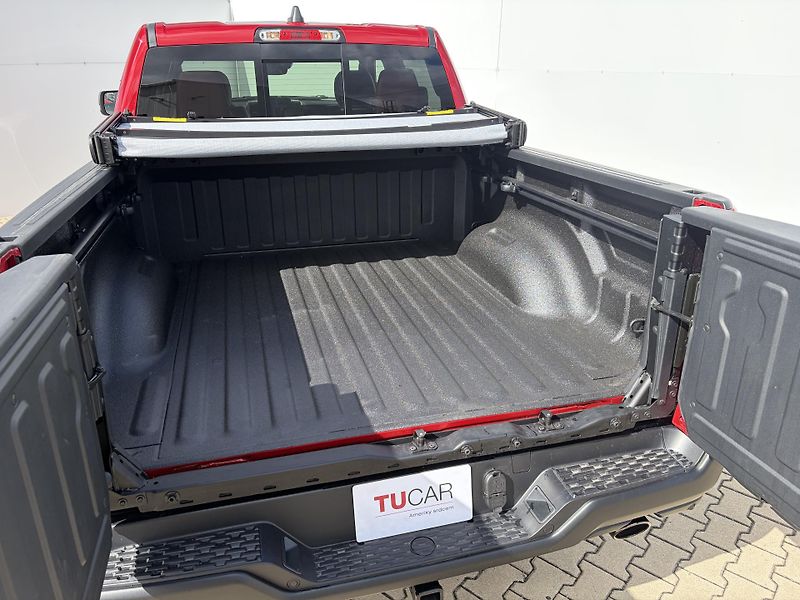 Dodge RAM (2026) 1500 REBEL V8 HEMI 2026 - fotka 7 z 47