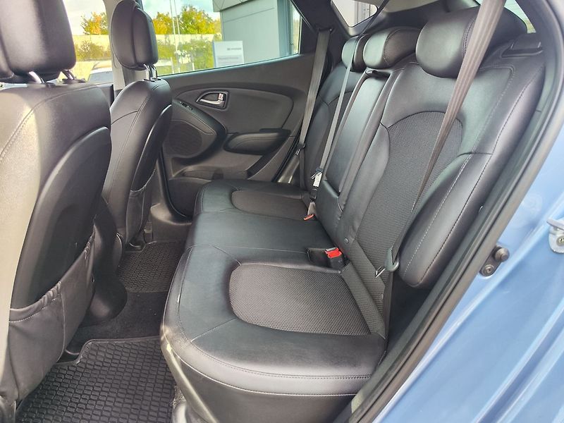 Hyundai ix35 2.0 GDI/122kW Style Navi - fotka 13 z 36