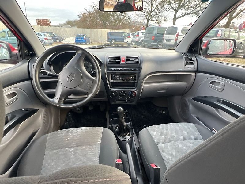 Kia Picanto 1,1 - fotka 6 z 14