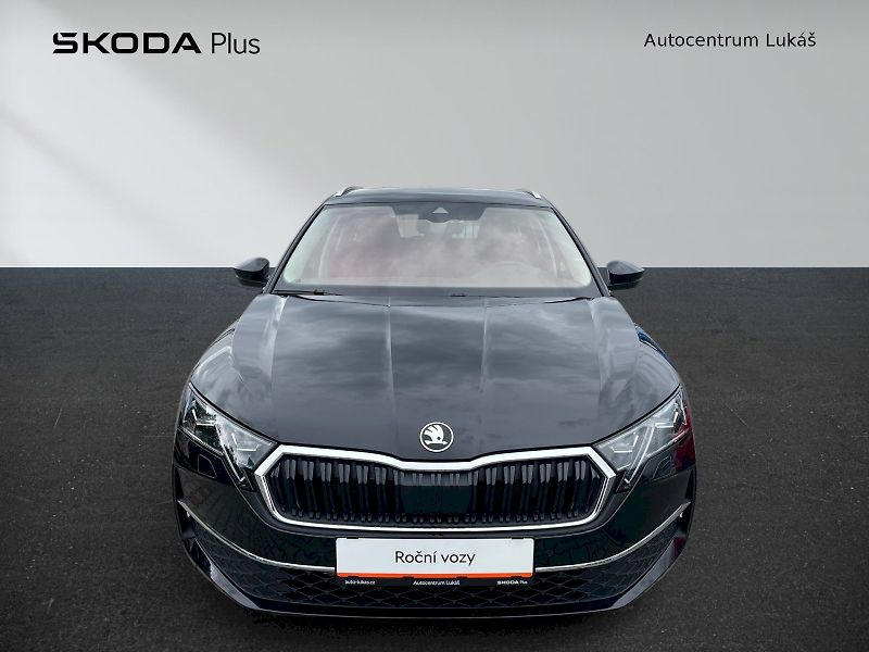 Škoda Octavia (2025) TOP SELECTION 1,5 TSI M-HEV 11 - fotka 4 z 28