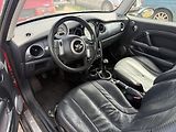 Mini Cooper (2003) 1.6 85kw - náhled 11