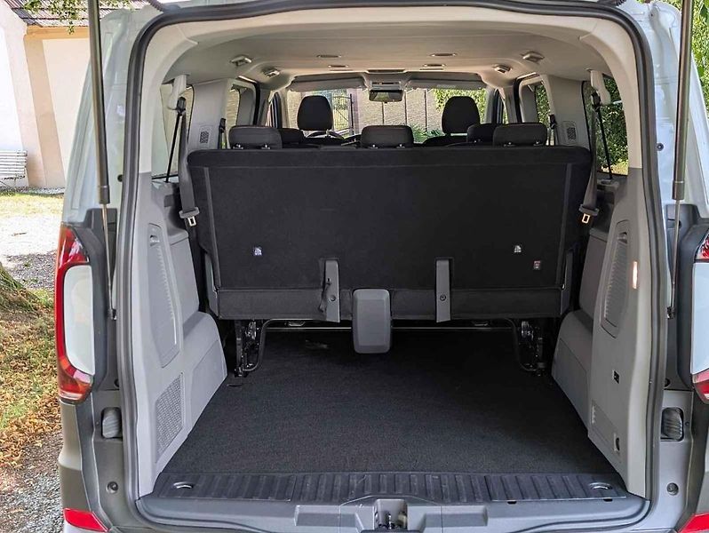 Volkswagen Transporter existuje již v sedmé generaci.