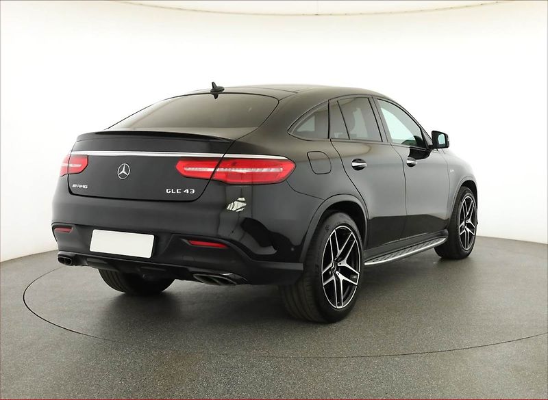 Mercedes-Benz GLE (2018) AMG line 43 AMG 4MATIC - fotka 5 z 21