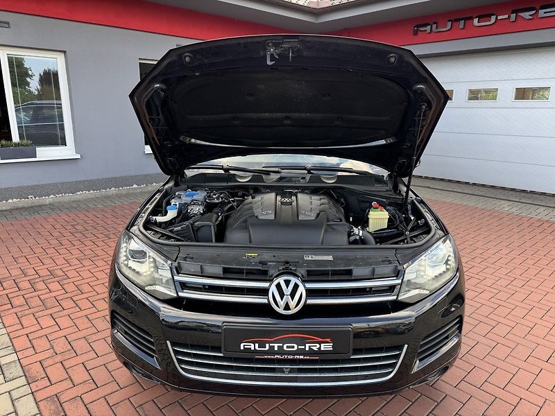 Volkswagen Touareg (2013) 3.0TDI Vzduch Navi Pano Kamera - fotka 40 z 50