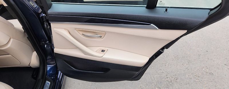 BMW Řada 5 (2015) 530XD*LED*PLNÝ*SERVIS*COMBI* - fotka 24 z 50