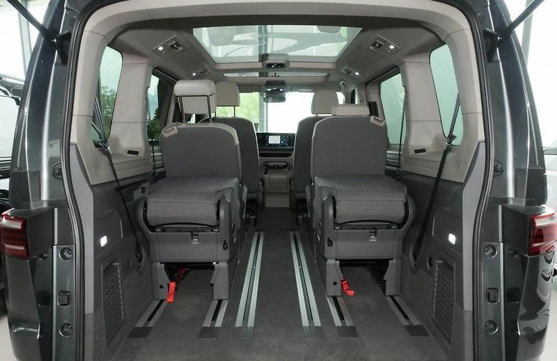 Volkswagen Multivan TDI Pano Kamera IQ.Light - fotka 7 z 7