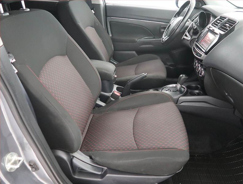 Mitsubishi ASX (2017) 2.2 DI-D, 4X4, Automat - fotka 9 z 19