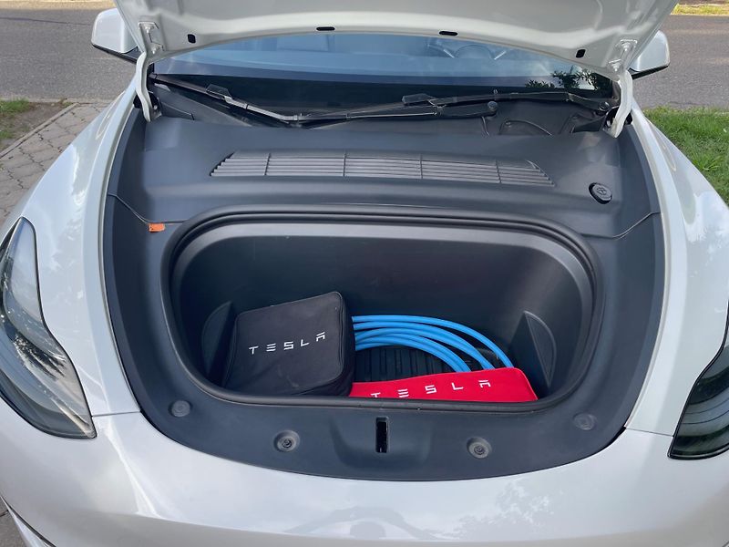 Tesla Model Y RWD 235kw 95,0 % - fotka 18 z 40