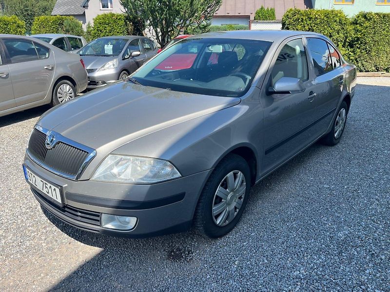 Škoda Octavia (2008) 1.6 MPi Nová STK - fotka 5 z 14