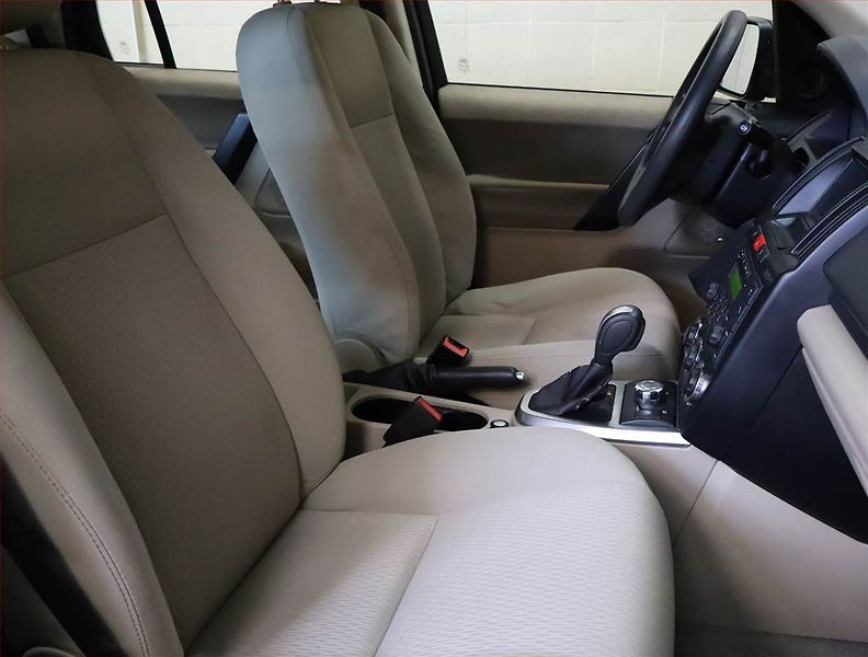 Land Rover Freelander (2011) 2.2 SD4, 4X4, Automat - fotka 9 z 19