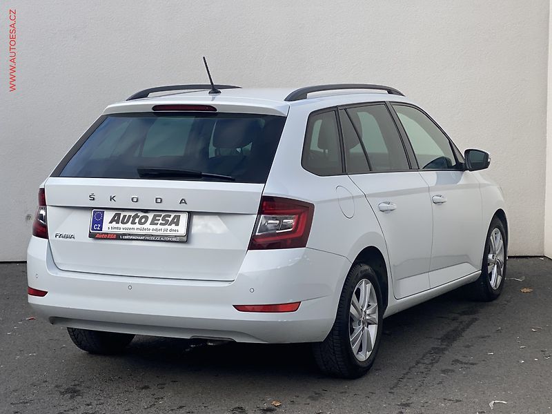 Škoda Fabia (2021) 1.0 TSi, ČR, Style - fotka 4 z 17