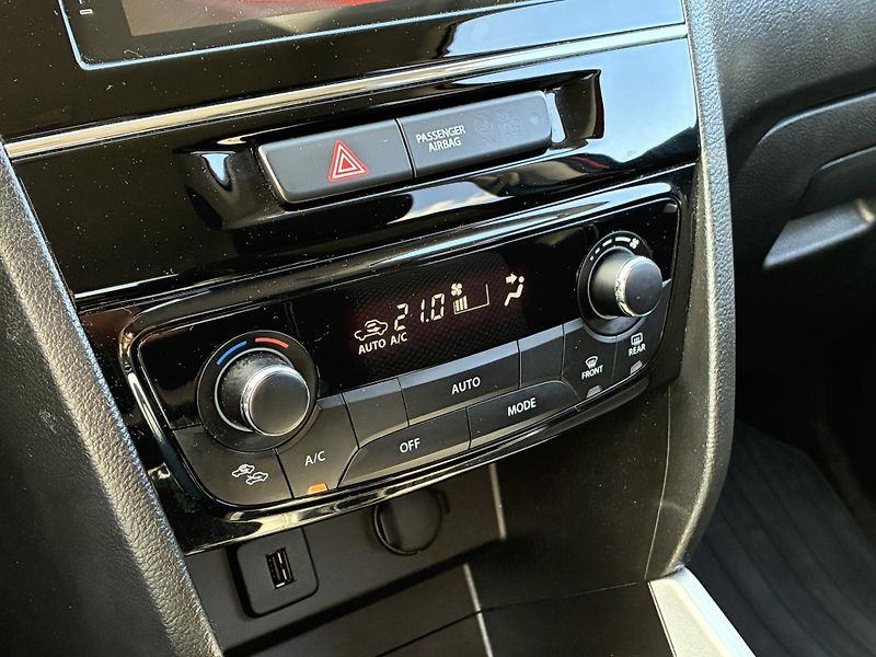 Suzuki Vitara 1.6 VVTi 88kW AllGrip Premium - fotka 18 z 22