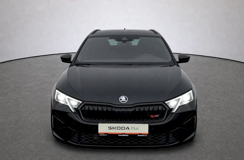 Škoda Octavia (2025) combi RS 2,0 Tsi 195 Kw DSG - fotka 4 z 44
