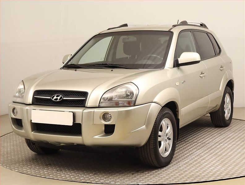Hyundai Tucson (2009) 2.0 CRDi, 4X4 - fotka 2 z 17