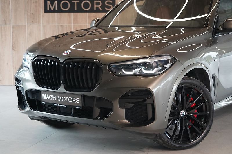 BMW X5 30d xDrive, Vzduch, Nezávislé - fotka 2 z 49
