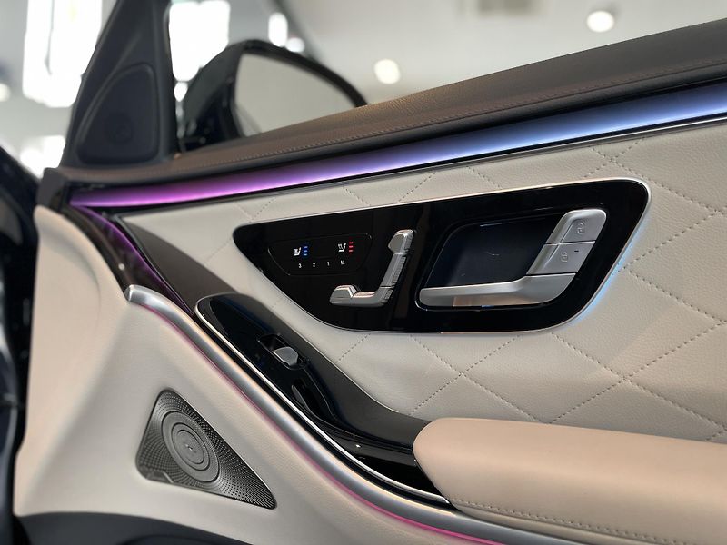 Mercedes-Benz Třídy S 400d 4Matic - fotka 13 z 44