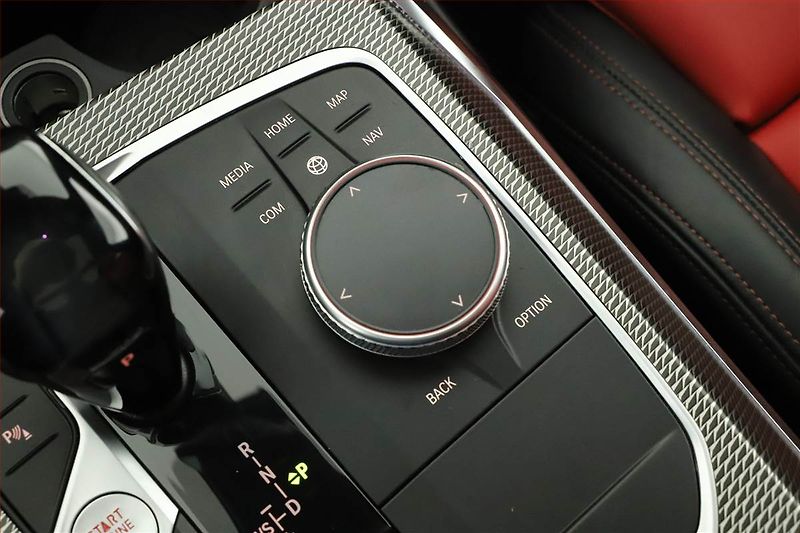 BMW Řada 3 (2021) M340i xDrive, 360°, ACC, HUD - fotka 17 z 22