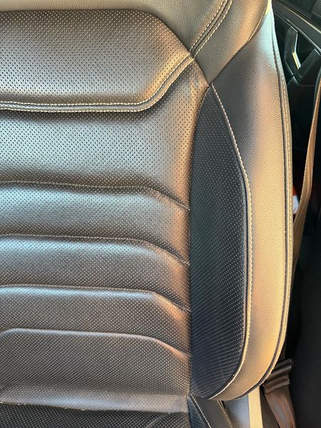 Volkswagen Touareg (2018) R-LINE V6 3,0 TDI - fotka 12 z 13