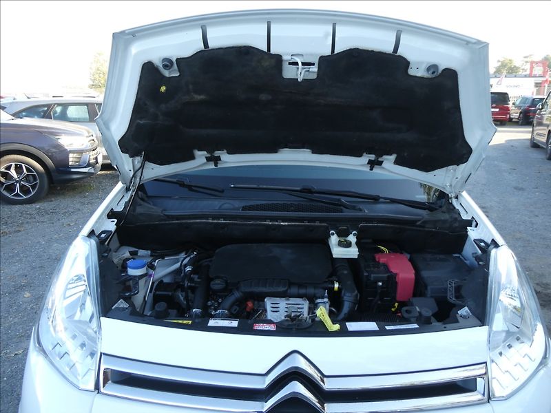 Citroën Berlingo 1,2 PT 81kW Multispace Panoram - fotka 36 z 47