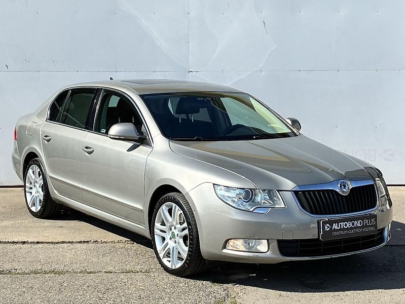 Škoda Superb 2.0 TDI 4x4 DSG / 103 kW Exclu - fotka 6 z 25