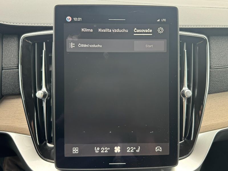 Volvo XC90 B5 AWD PLUS 360/ 7.m* / +kola  - fotka 39 z 49
