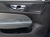 Volvo S60 B5 AWD R-DESIGN AUT CZ - náhled 28