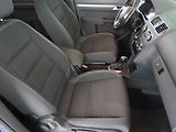 Volkswagen Touran (2011) 2.0 TDI, Automat, Tempomat - náhled 9