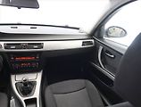 BMW Řada 3 (2006) 320 d, po STK, zamluveno - náhled 8