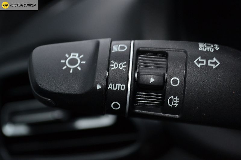 Hyundai i30 WG 1,5 TGDI MHEV N-LINE GO CZE - fotka 45 z 58