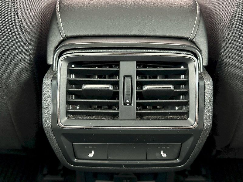 Škoda Karoq (2021) DSG 1.5TSI 110kW Style - fotka 28 z 32