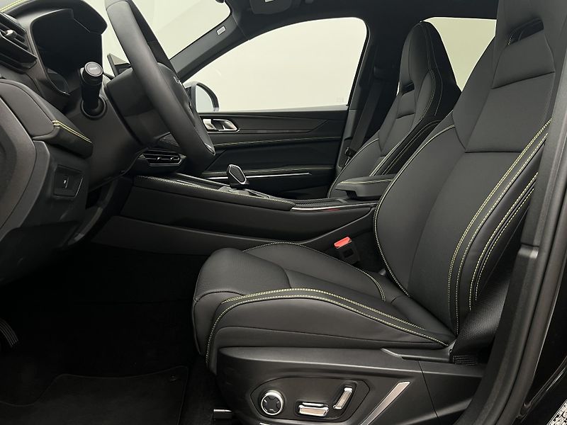 Lynk & Co 01 MORE PHEV AUT CZ 1.maj - fotka 3 z 52