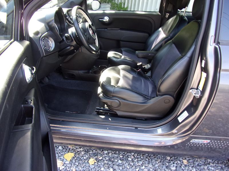 Fiat 500e (2016) 24kWh AUTOMAT DOVOZ USA - fotka 9 z 18
