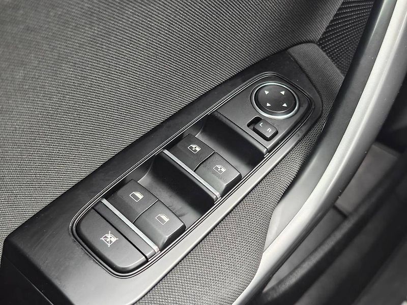 Kia Ceed SPIN 1,5 T-GDi - fotka 18 z 21