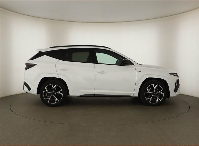 Hyundai Tucson (2025) 1.6 T-GDI, N-Line, FullLed - fotka 6 z 17
