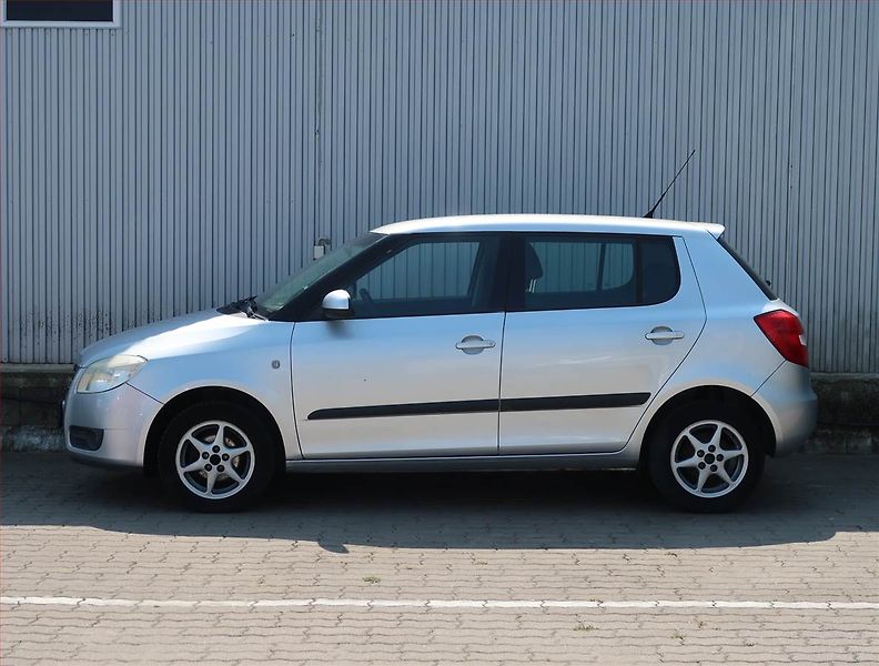 Škoda Fabia (2008) 1.2, nová STK, plně pojízdný - fotka 3 z 16