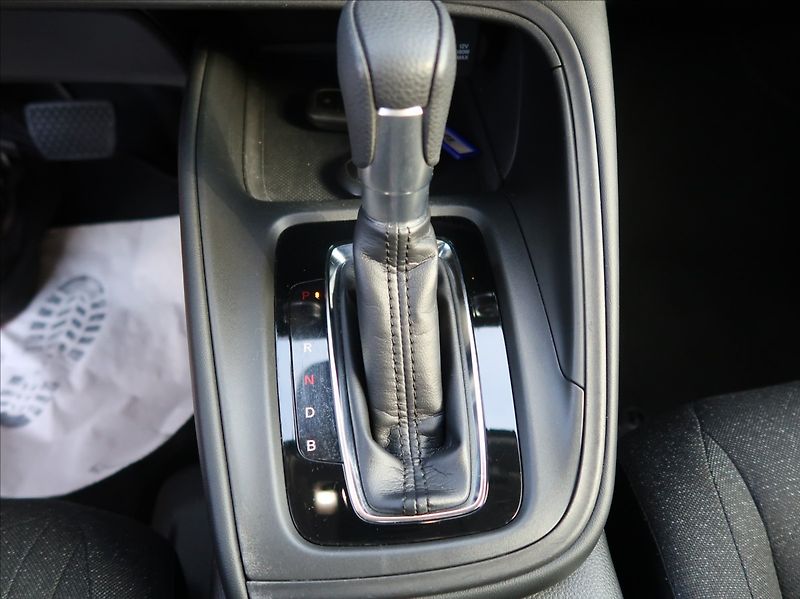 Honda HR-V 1,5 i-MMD,96kW,1majČR,e-CVT,DP - fotka 18 z 26