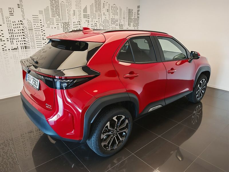 Toyota Yaris Cross 1.5 TNGA HEV Style 4x4 - fotka 4 z 32
