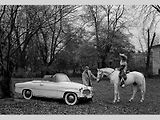 Škoda 450 s Miss USA 1957 Charlottou Sheffieldovou.
