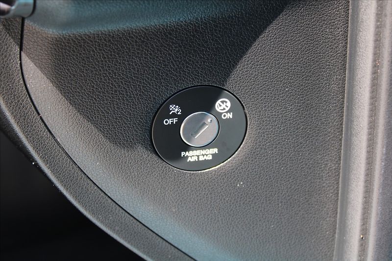 Hyundai i20 1,2 i  ČR,36.633KM,ZÁRUKA - fotka 21 z 30