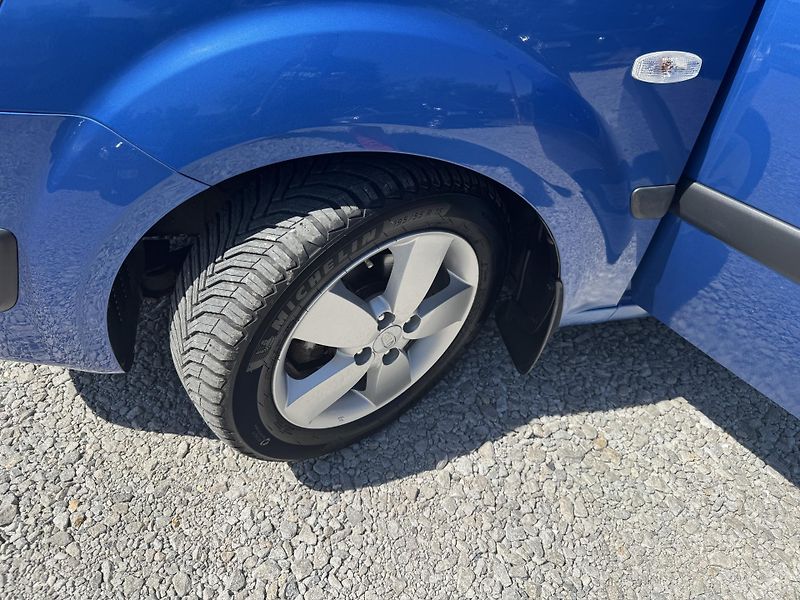 Kia Rio (2009) 1,4DOHC,SERVISKA,2SADY KOL - fotka 28 z 38