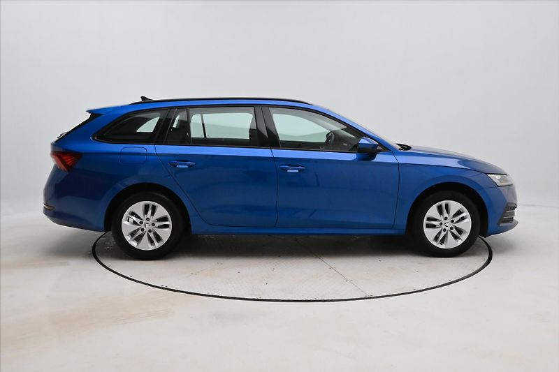 Škoda Octavia 2,0 TDI 110kW DSG Ambiente Zár - fotka 4 z 32