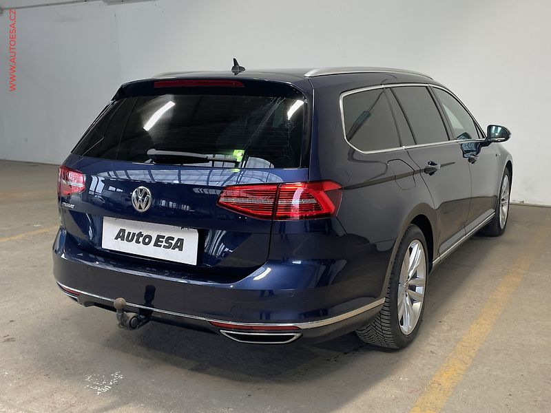 Volkswagen Passat (2015) 2.0 Bi-TDi 4x4, Highline - fotka 4 z 18